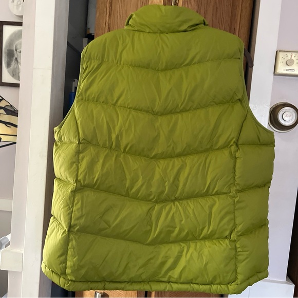 L.L. Bean Green Goose Down Puffer Vest Insulated Lightweight Snap Women’s 1X - Picture 2 of 5